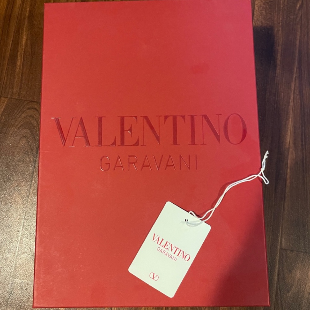 Valentino gold logo cap - Picture 5 of 5